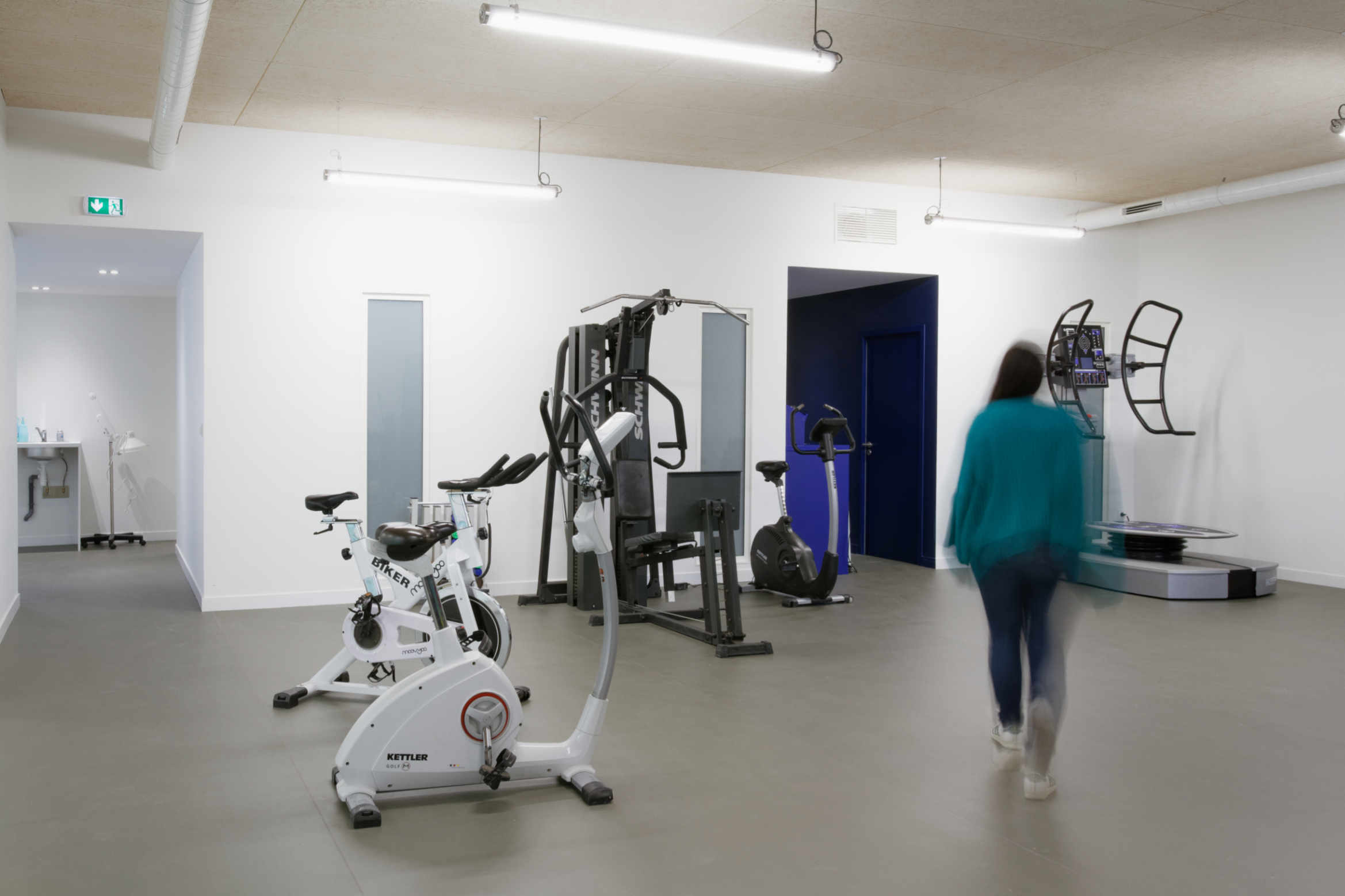 Photo salle de sport fitness cabinet de kinésithérapeutes et ostéopathes