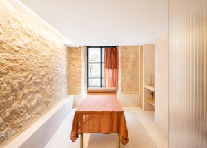 Salle de massage du spa du château de Fiac